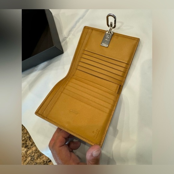 Want to be a Lucky Duck? Join my GiftAwaycongrats  @gabriellelee838 and @jtt1979 - Picture 14 of 15